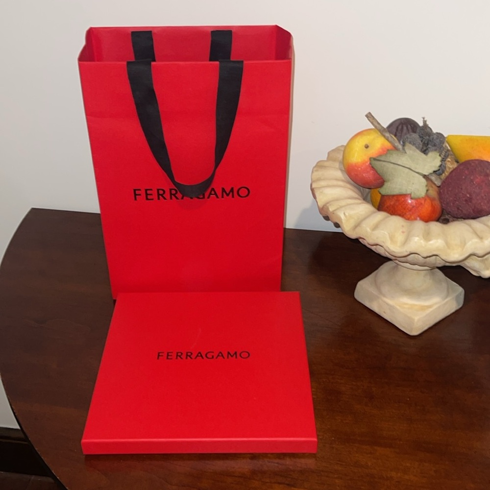 Salvatore ferragamo shopping bag and jewelry box